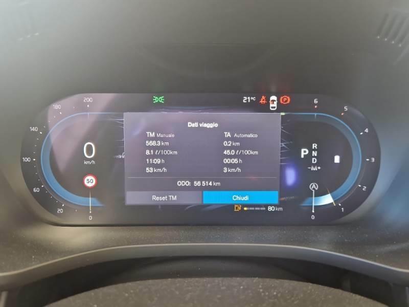 VOLVO XC60 B4 D automatico Momentum Pro