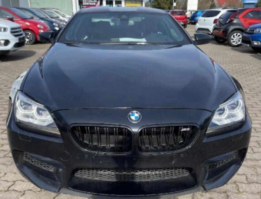 Bmw M6 F13 COUPE' 4.4 V8 BITURBO 560CV