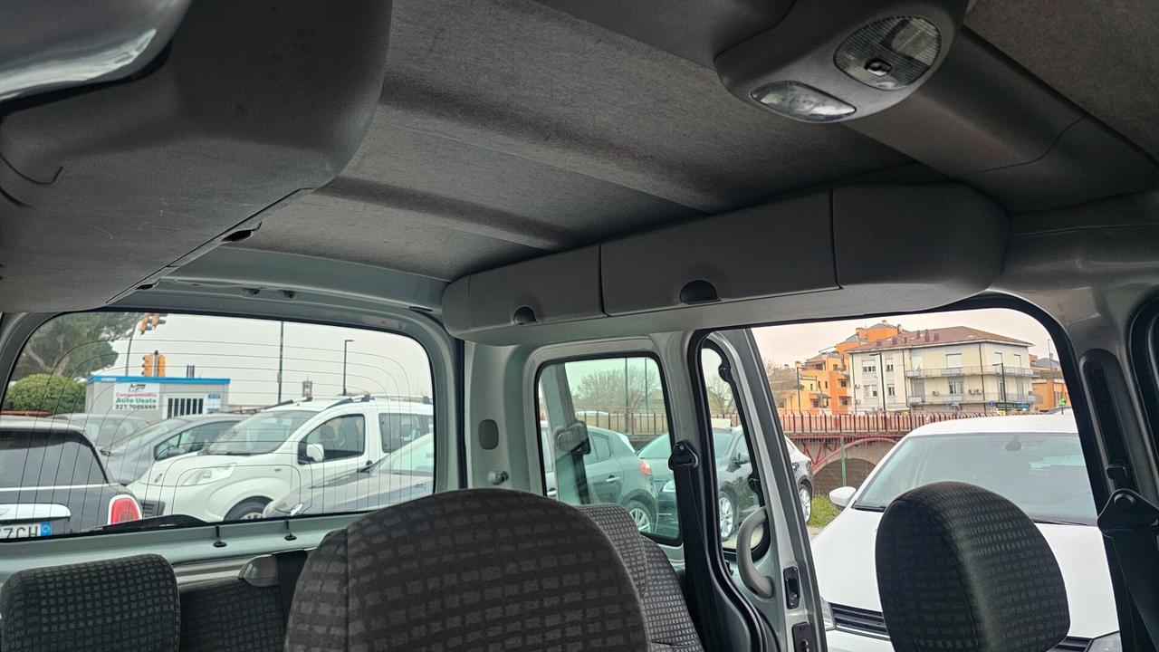 Renault Kangoo 1.6 16V 5p. BenzMetano Luxe