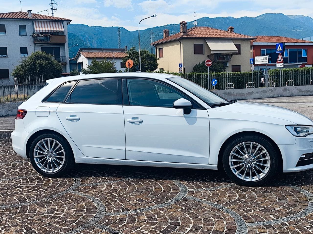 Audi A3 SPB 2.0 TDI S tronic Ambition