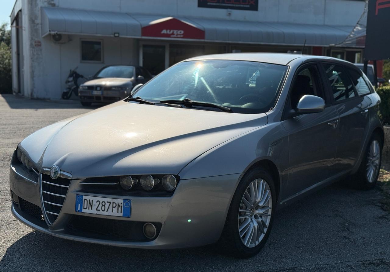 ALFA ROMEO 159 1.9 JTDm Sportwagon Progression 2008