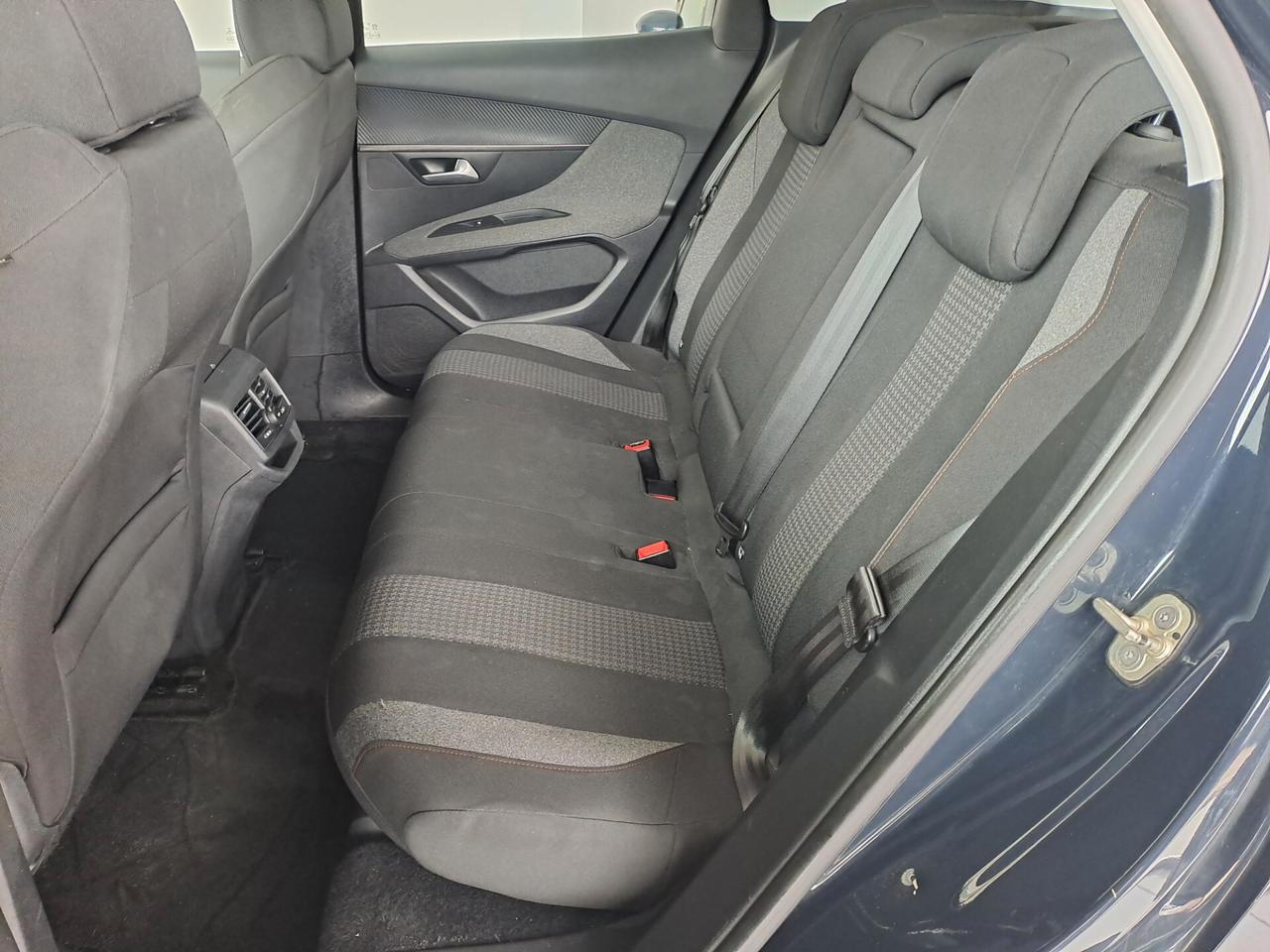 Peugeot 3008 BlueHDi 130Cv Business 2019