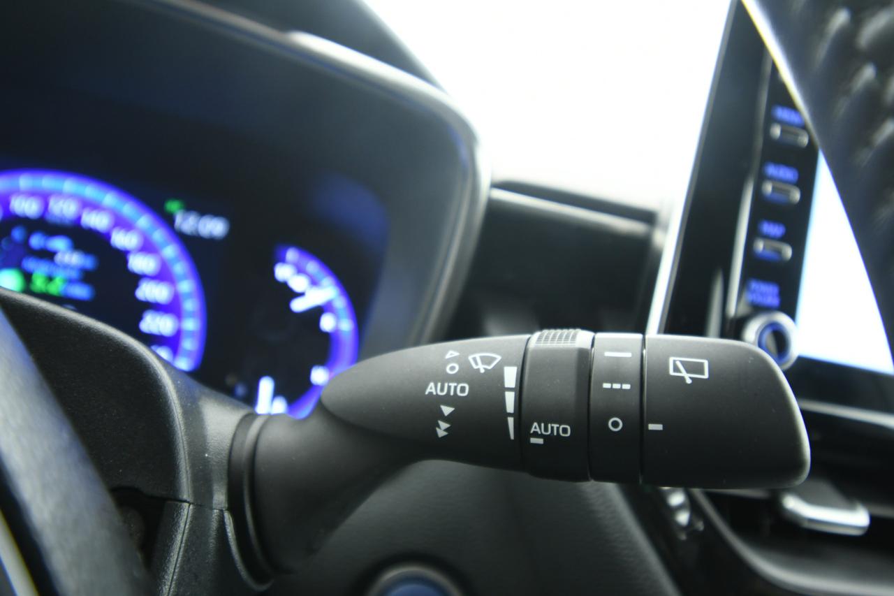 TOYOTA Corolla Touring Sports 2.0h Lounge cvt CAMERA+ALCANTARA+ACC