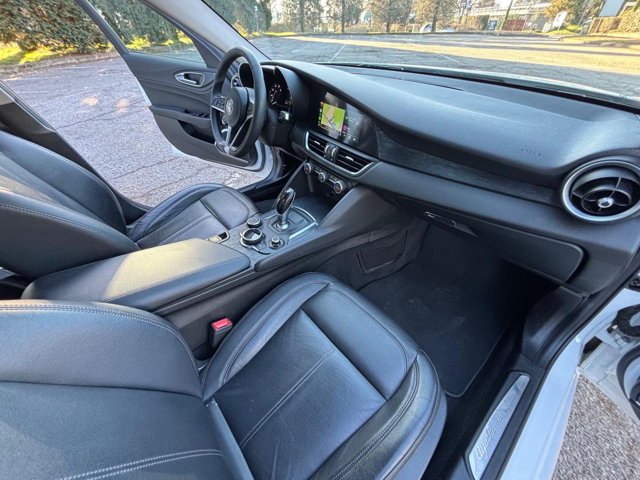 Alfa Romeo Giulia VELOCE Q4 206KW