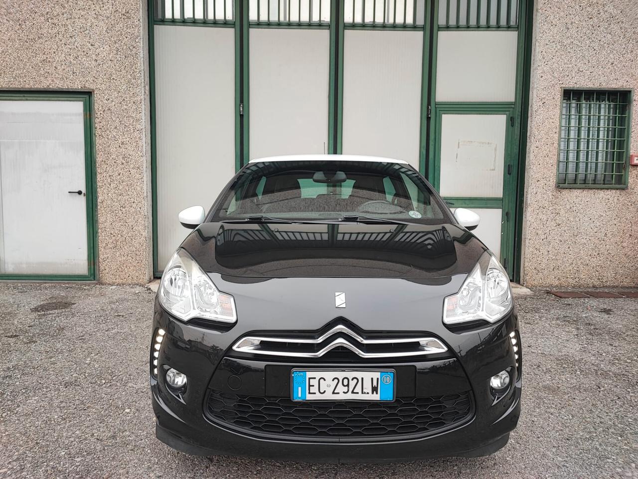 CITROEN DS3 1.6 BENZINA 3 PORTE APPENA TAGLIANDATA