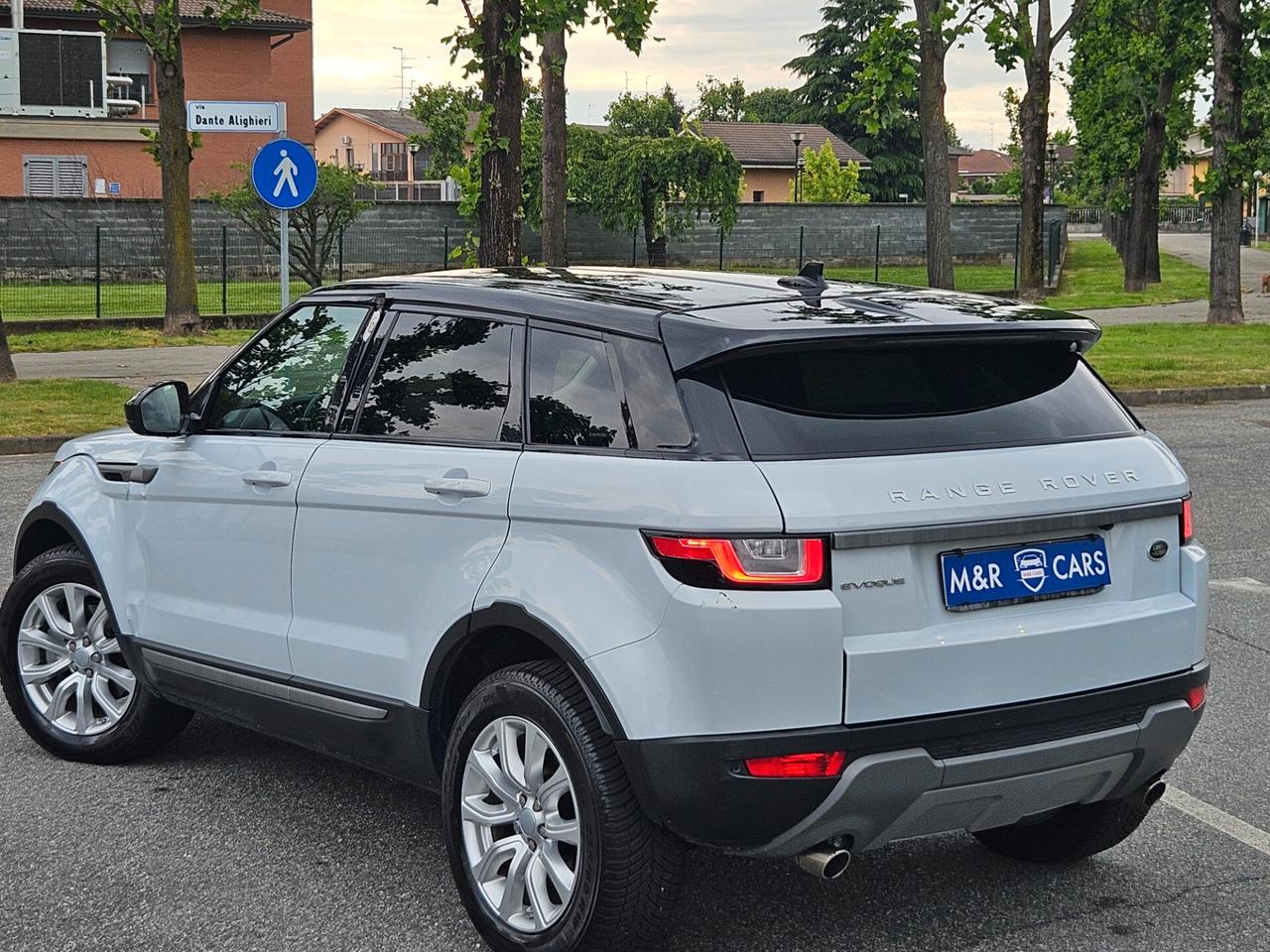 Land Rover Evoque 2.0d automatica 60.000km