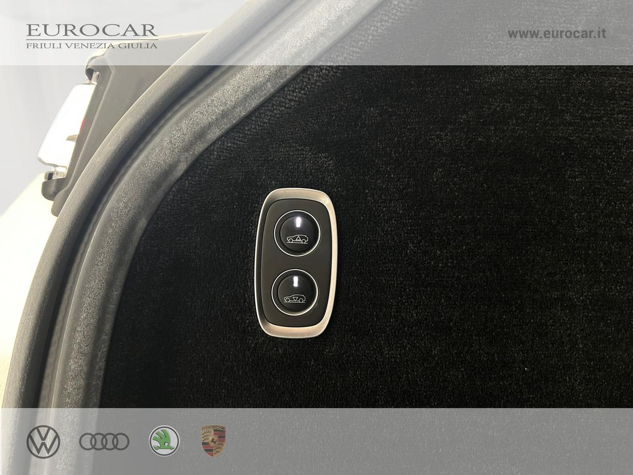 Aston martin dbx 707 4.0 auto