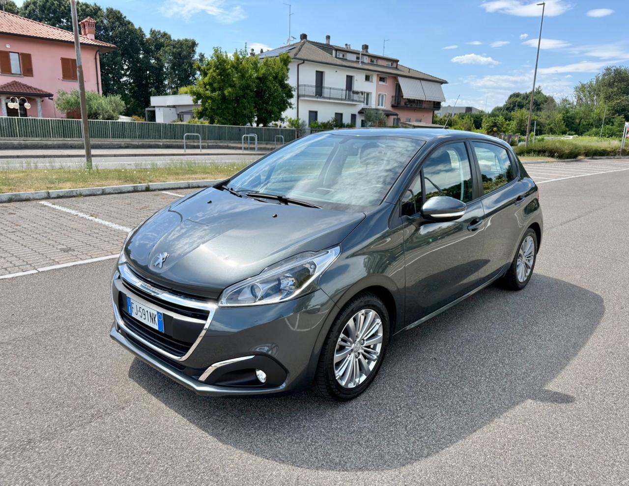 Peugeot 208 PureTech 82 5Porte*Cerchi*Led*Apps Connect