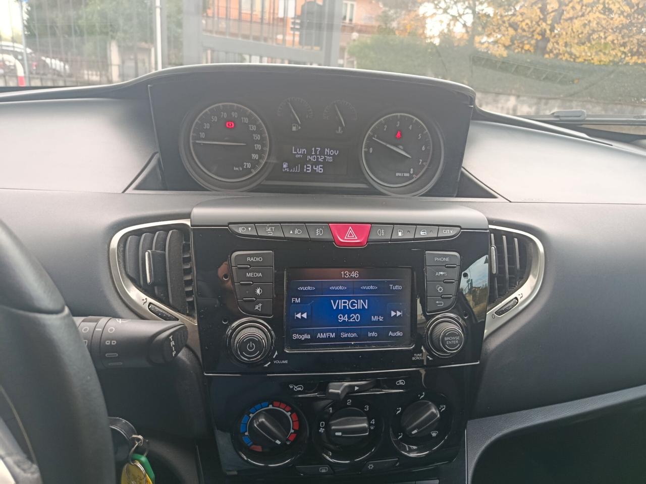 Lancia Ypsilon 1.2 69 CV 5 porte GPL Ecochic Gold