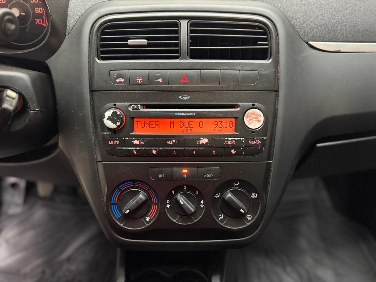 Fiat Grande Punto 1.4 Benz. ADATTA NEOPATENTATI