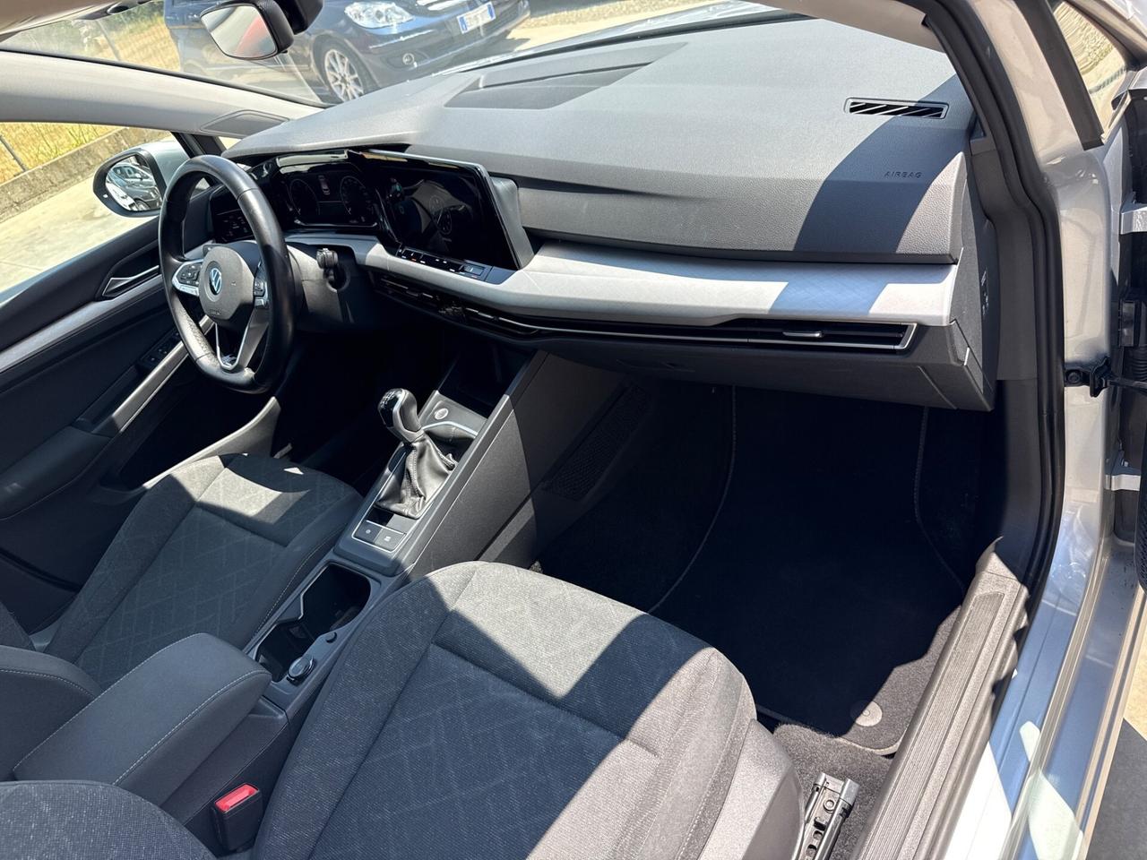 Volkswagen Golf 8 2.0 TDI 116cv SCR Style 2021