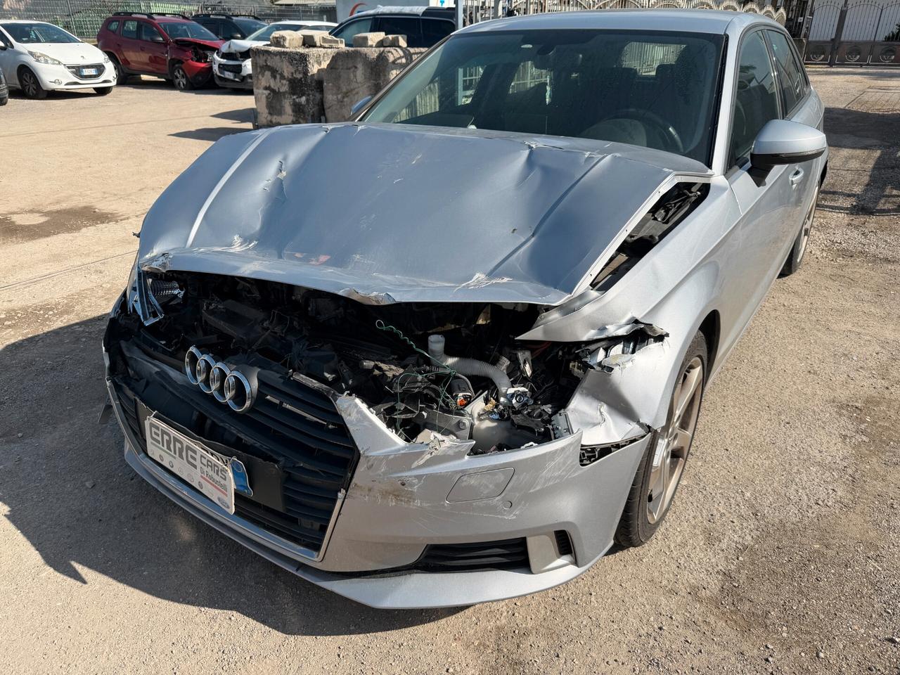 AUDI A3 2017 1.6 DIESEL 116 CV *SINISTRATA