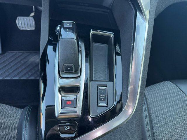 PEUGEOT 5008 130cv EAT8 ALLURE IVA ESPOSTA 7 POSTI automatica