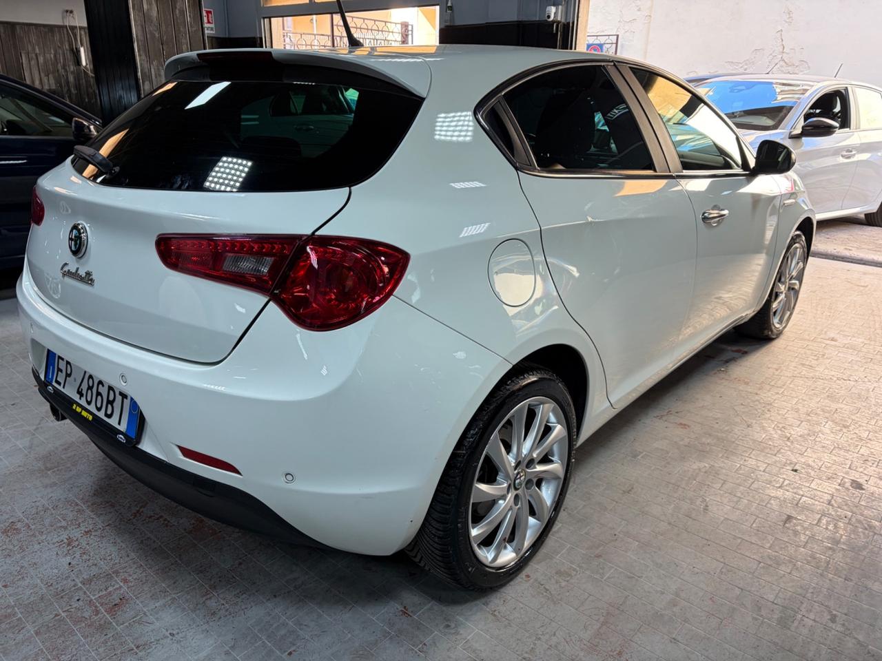 Alfa Romeo Giulietta 1.6 JTDm-2 105 CV Progression