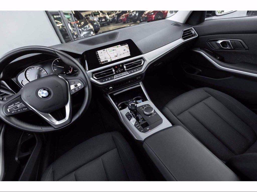 BMW 320d xDrive Touring Business Advantage del 2020