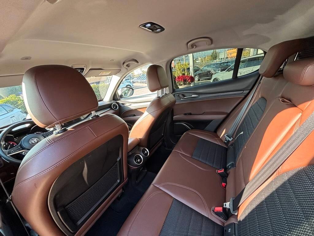 Alfa Romeo Stelvio 2.2 Turbodiesel 210 CV2018/176.00 KM Tua a soli 169 Euro al mese
