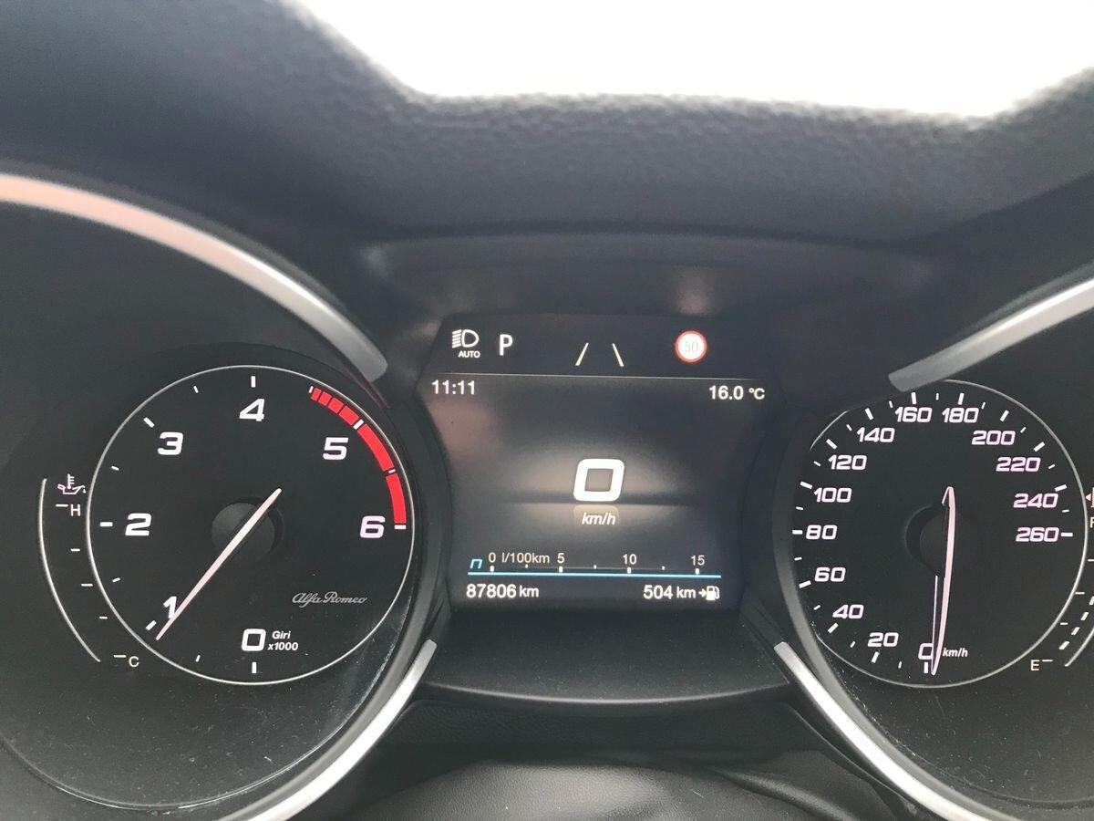 Alfa Romeo Stelvio 2.2 Turbodiesel 210 CV AT8 Q4 Veloce