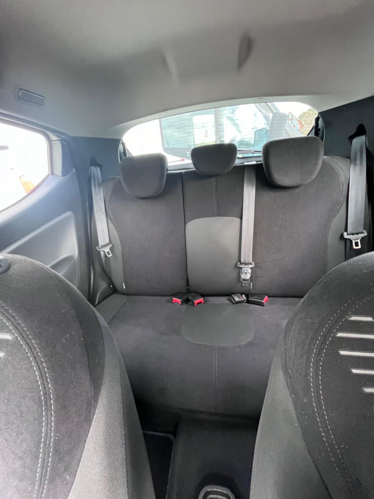 Lancia Ypsilon 1.3 MJT 16V 95 CV 5 porte S&S Silver