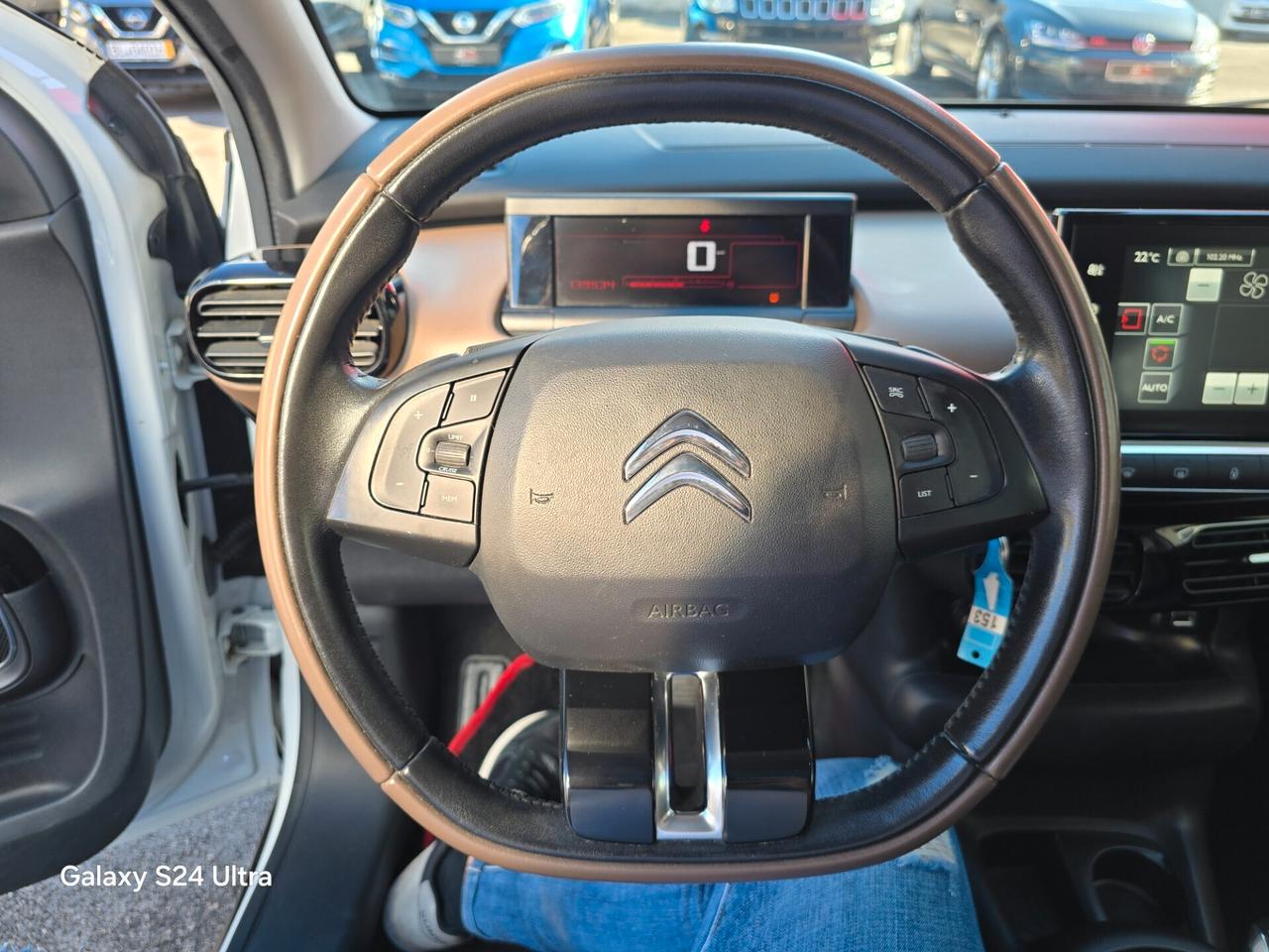Citroen C4 Cactus BlueHDi 100 Shine