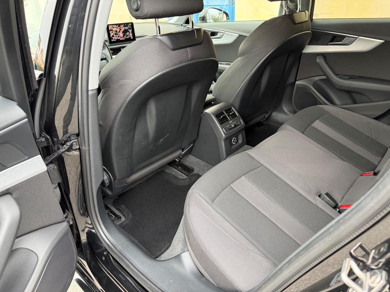 Audi A4 Avant 2.0 TFSI ultra S tronic line edition