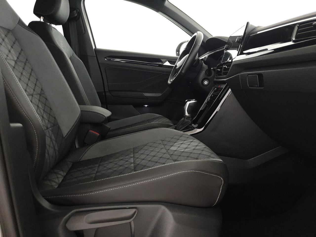 Volkswagen T-Roc 1.5 tsi r-line dsg