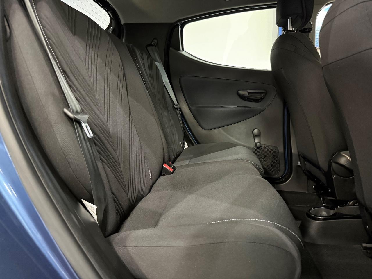 Lancia Ypsilon 1.0 FireFly S&S Hybrid Gold