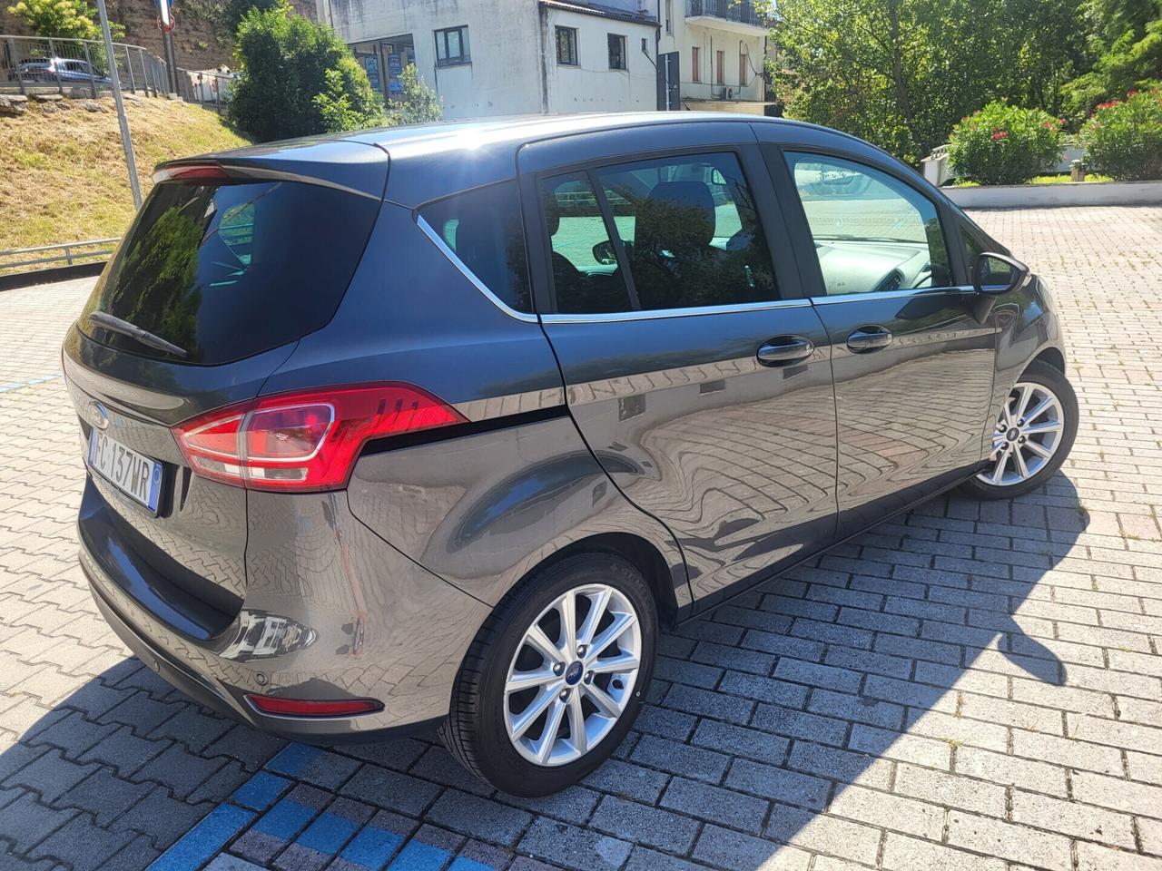 Ford B-Max 1.5 TDCi-EURO 6B-NAVI-PARK PILOT