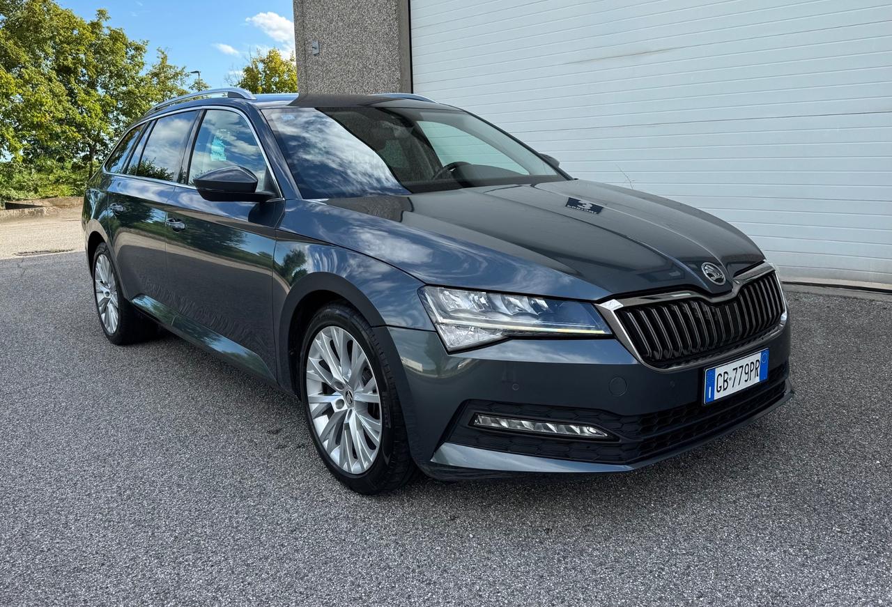 Skoda Superb 2.0 TDI 150 CV SCR DSG Wagon Executive