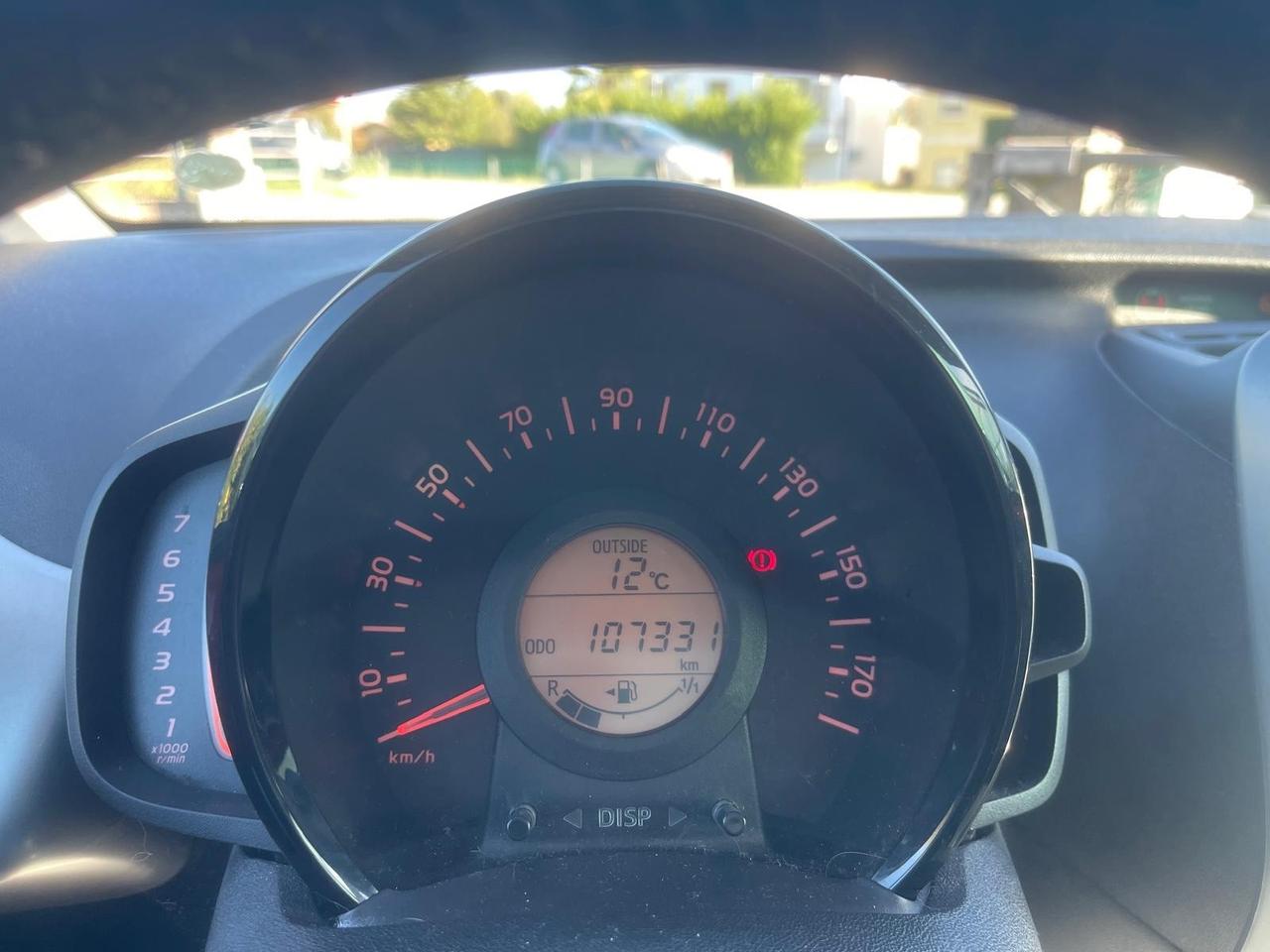 Toyota Aygo 1.0 VVT-i 69 CV 3 porte x-clusiv