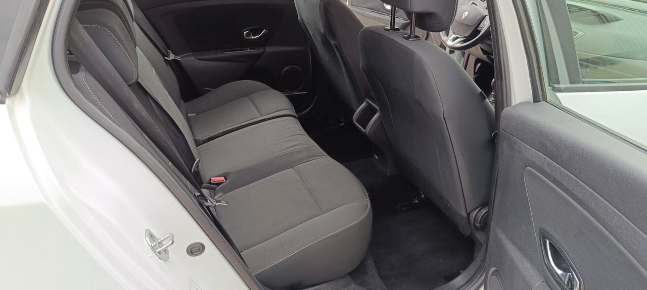 Renault Megane Mégane 1.5 dCi 110CV Start&Stop SporTour Wave