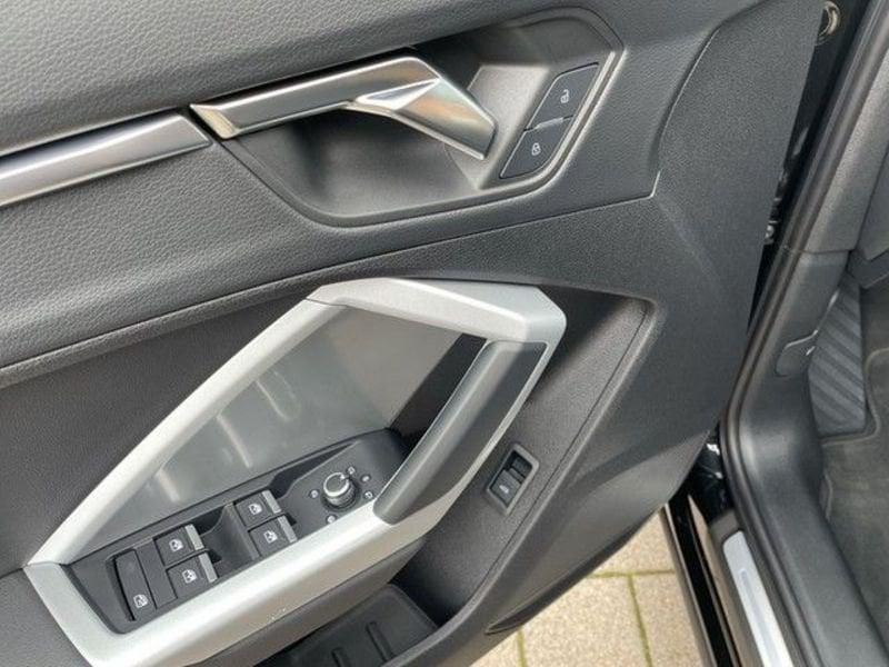 Audi Q3 35 TFSI S tronic S line Led Matrix Camera 18"