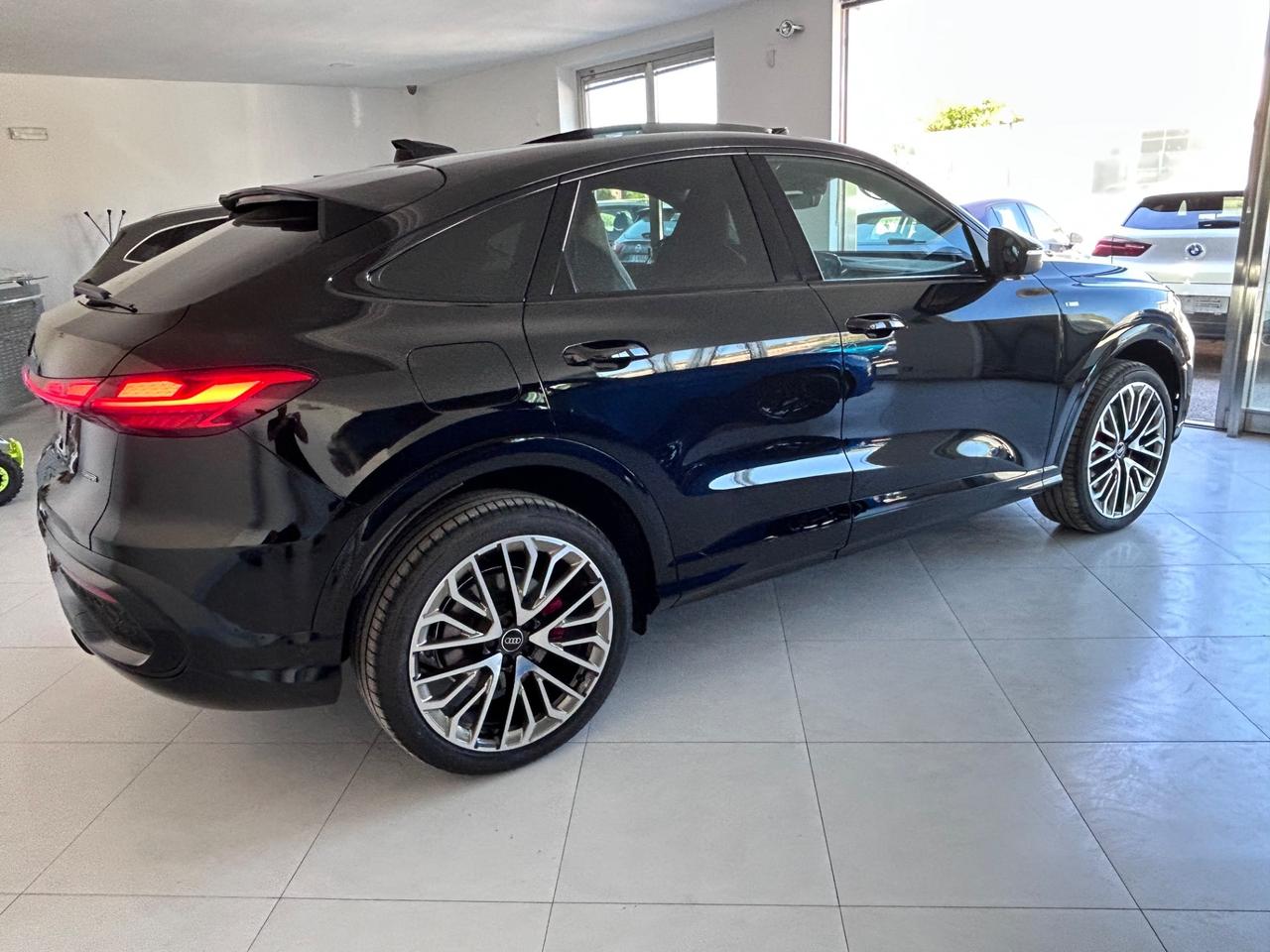 Audi Q5 SPB TDI 150 kW mHEV+ S tronic quattro line edition