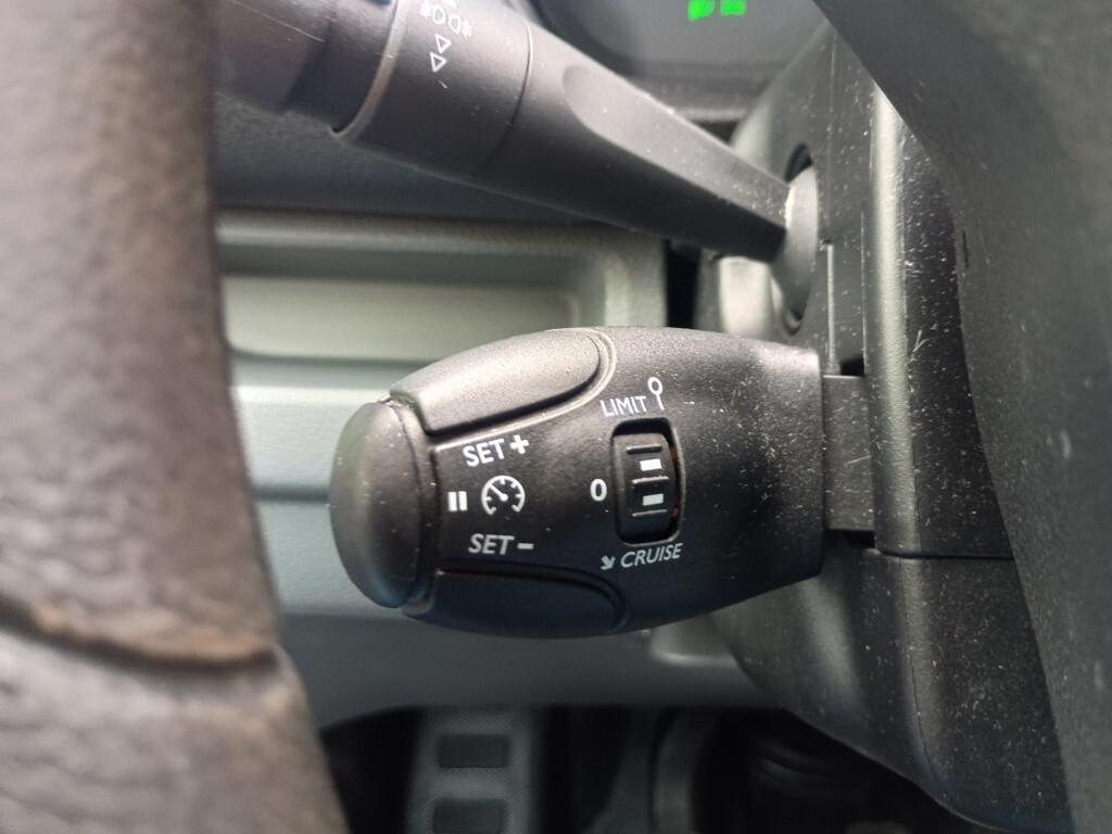 Peugeot Expert Combi M 2.0 BHDi 140cv 6 posti N1 Comfort Plus