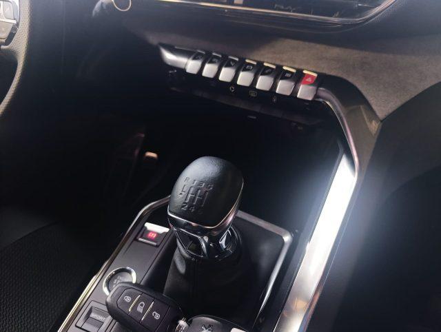 PEUGEOT 3008 PureTech Turbo 130 S&S GT