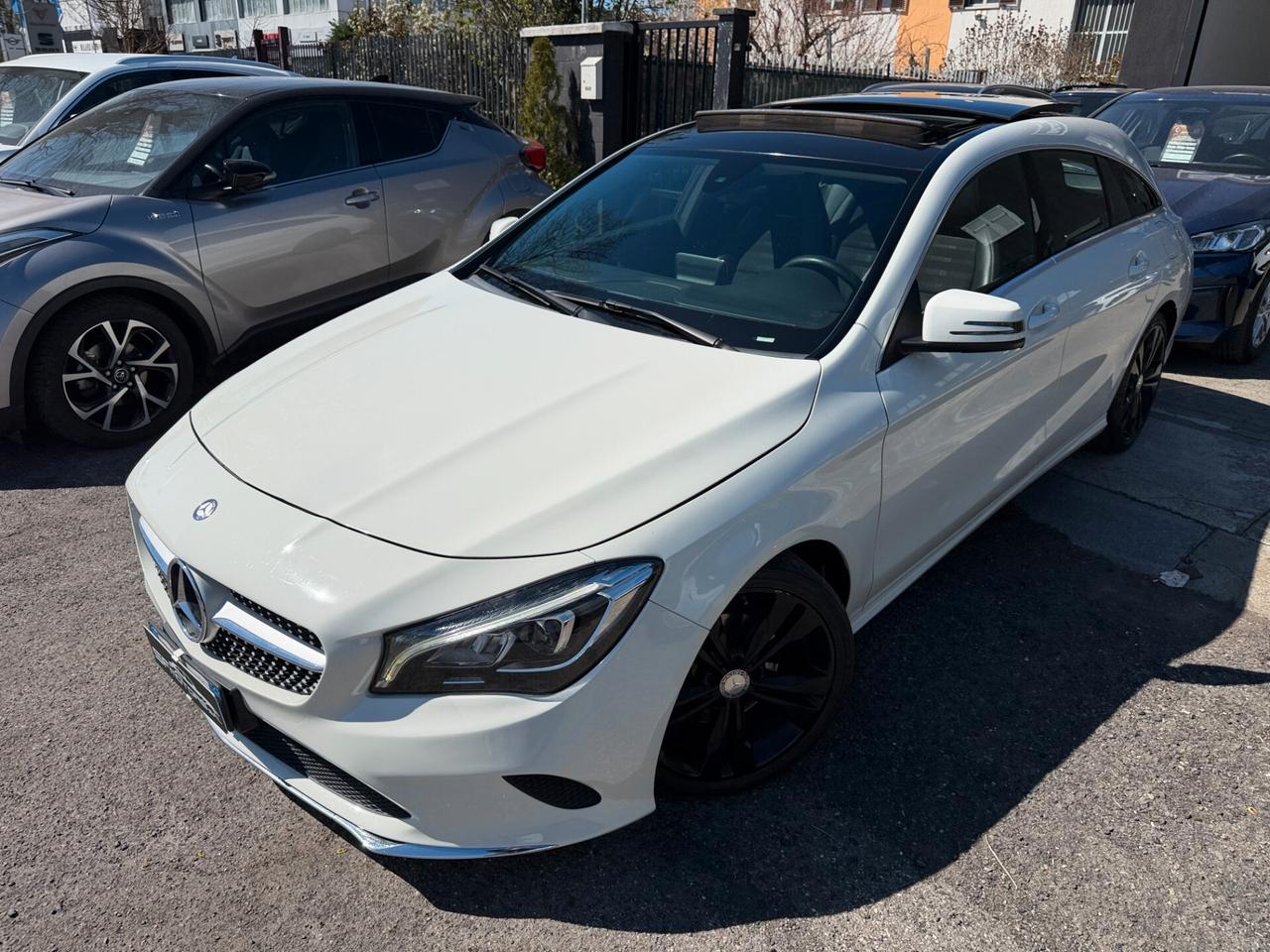 Mercedes-benz CLA 200 d S.W. Premium Tetto Apribile