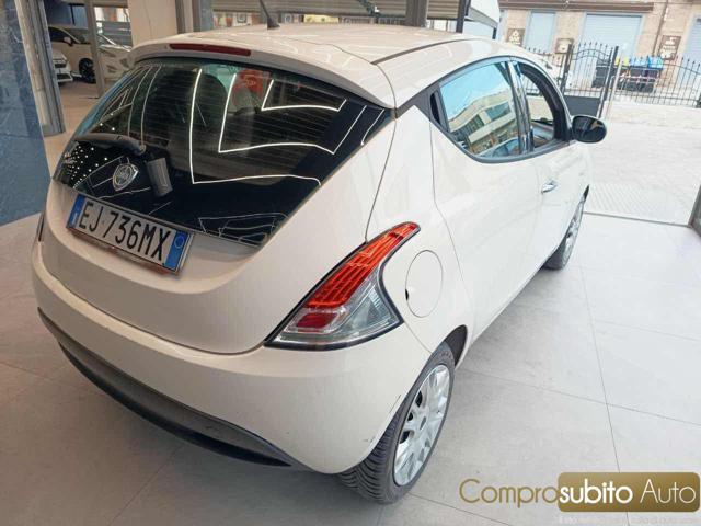 LANCIA Ypsilon 1.2 69 CV 5 porte S&S Platinum