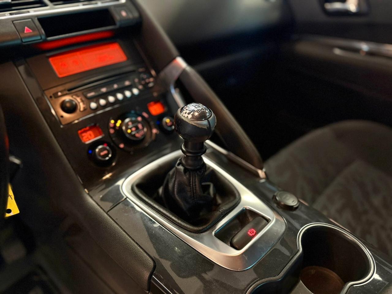 Peugeot 3008 1.6 HDi 110CV Tecno