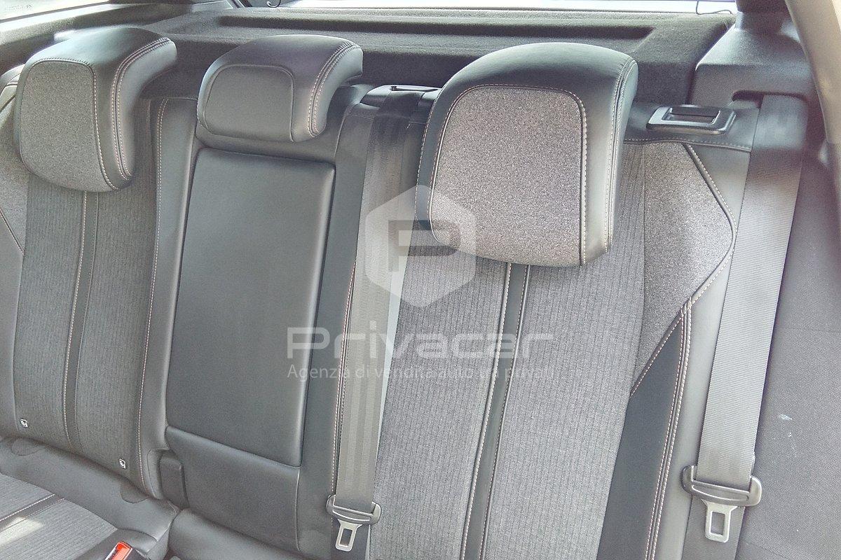 PEUGEOT 3008 BlueHDi 130 S&S GT Line