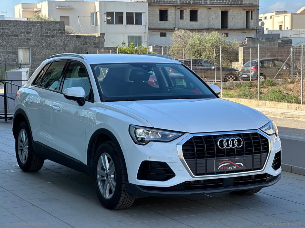 AUDI Q3 35 TDI S tronic Business