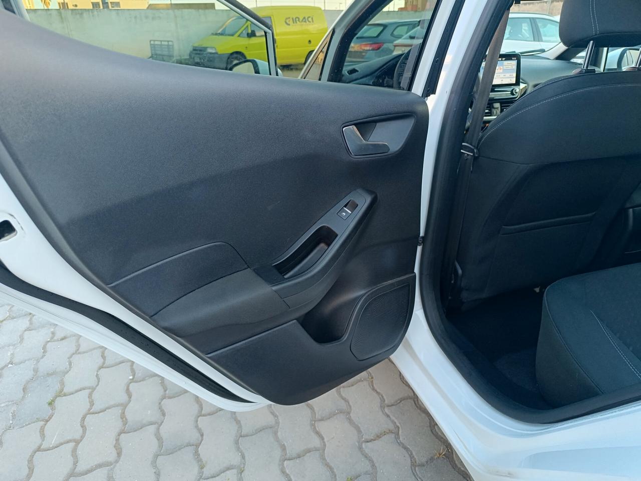 Ford Fiesta 1.5 EcoBlue 5 porte Titanium