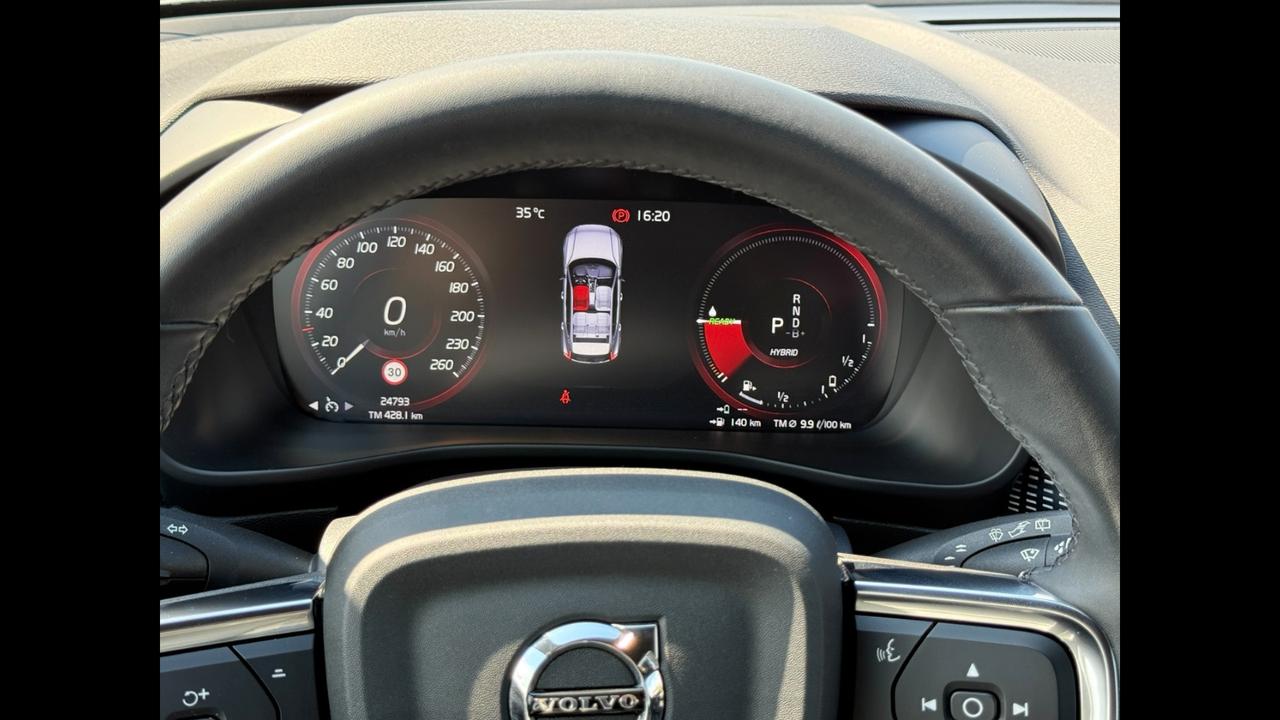 VOLVO XC40 - XC40 1.5 t5 phev R-design auto my21