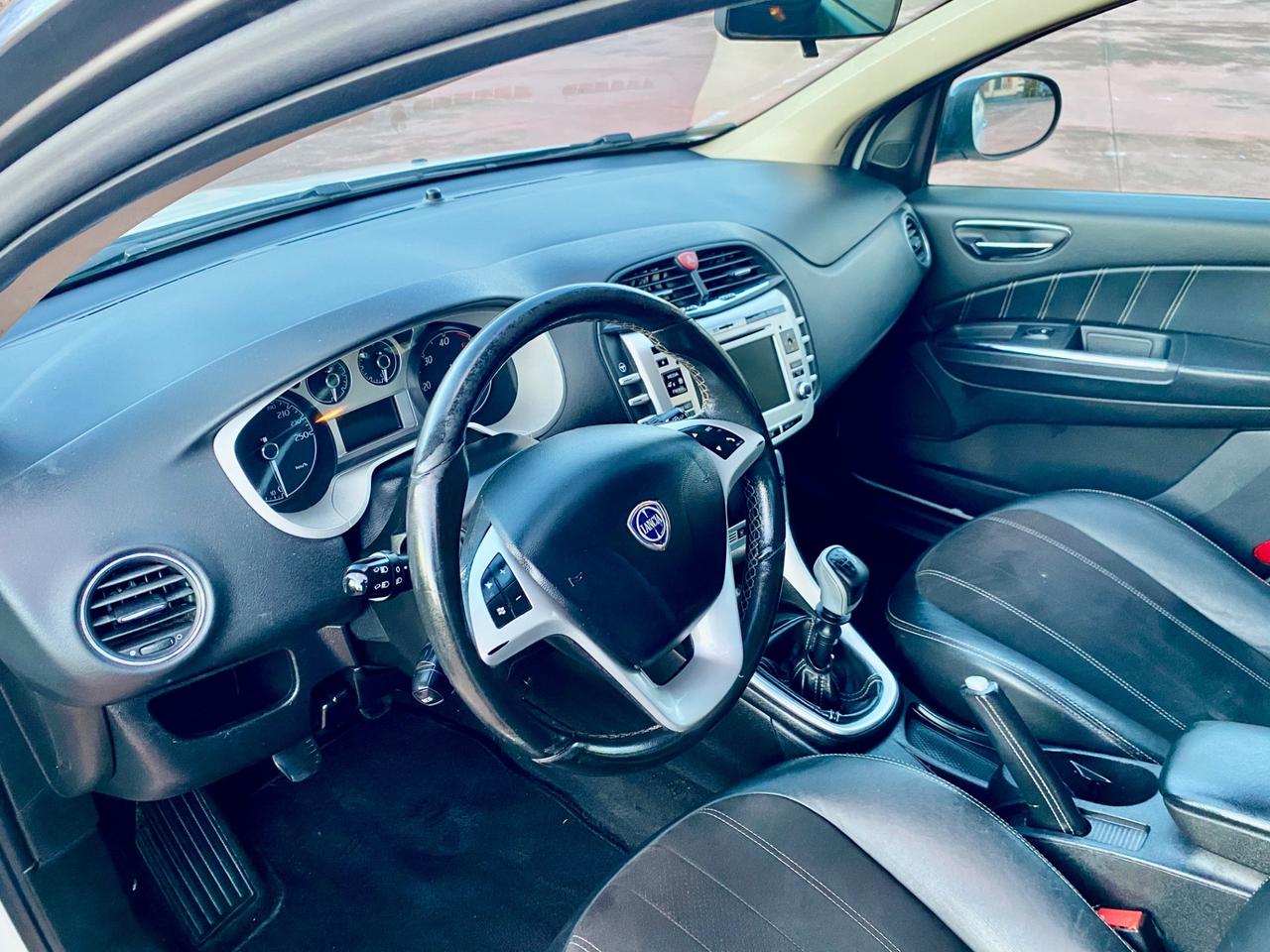 Lancia Delta 1.6 MJT 120cv Platino