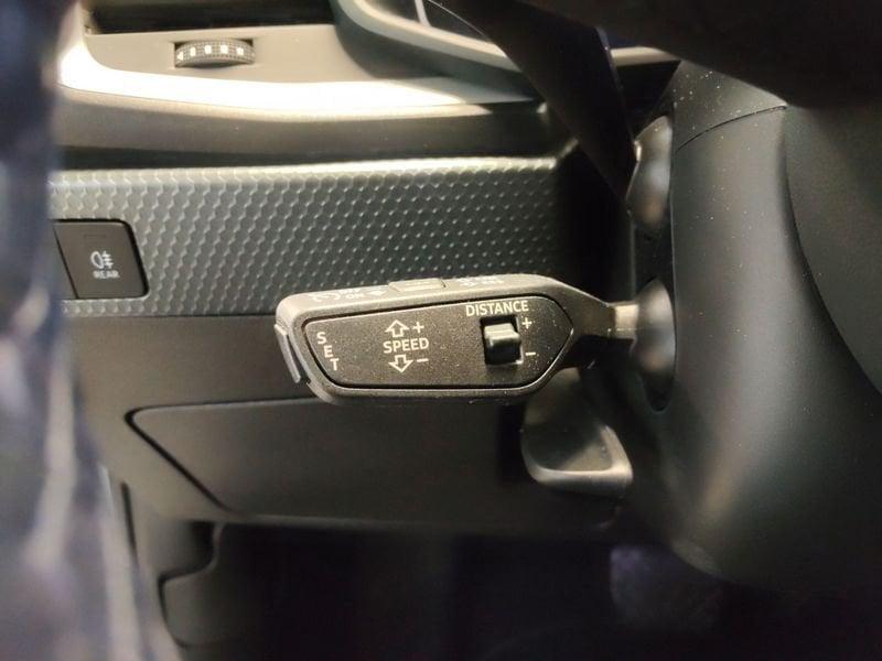 Audi A1 A1 Sportback 30 1.0 tfsi Identity Black 110cv s-tronic