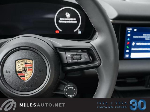 PORSCHE Macan Ev 4 PANO ACC Gancio Keyless PASM Bose