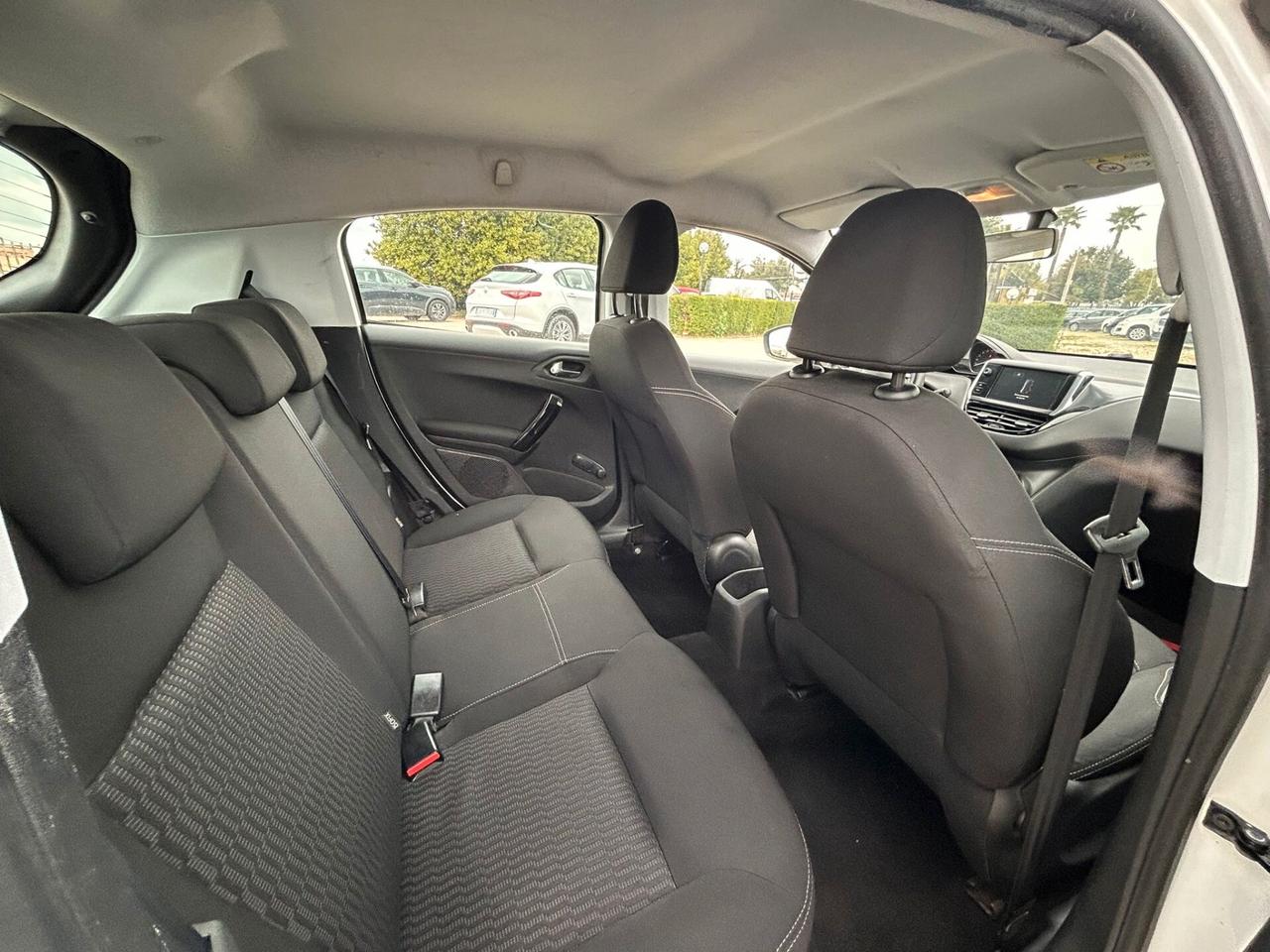 Peugeot 208 1.4 HDi 68 CV 5 porte Active 2015