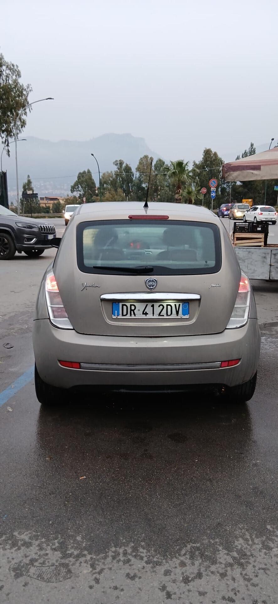 Lancia Ypsilon 1.3 MULTIJET 90 CV Platino