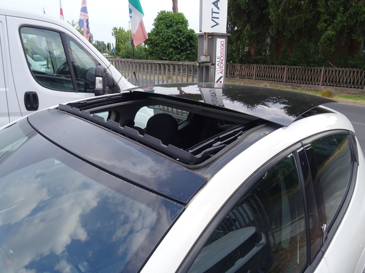 Lancia Ypsilon 1.2 69 CV 5p S&S TETTO APRIBILE