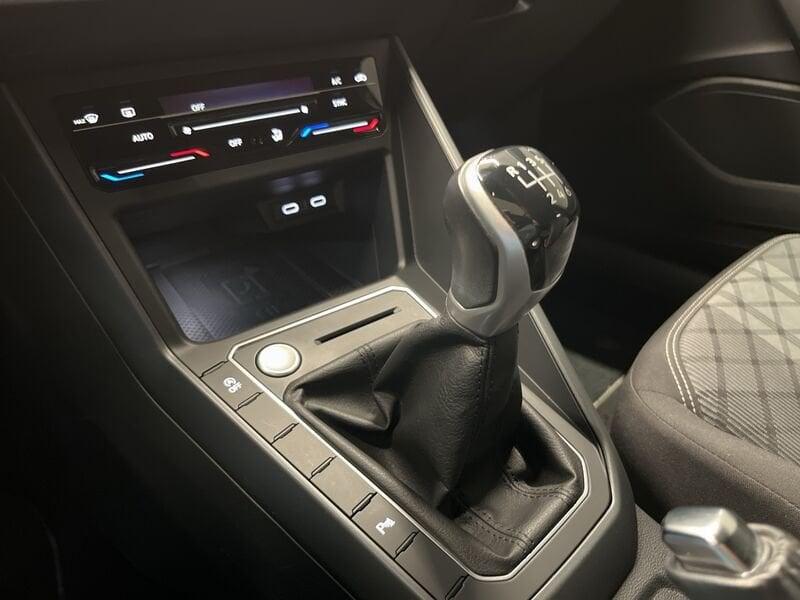 Volkswagen Taigo R-Line 1.0 TSI 81 kW (110 CV) Manuale