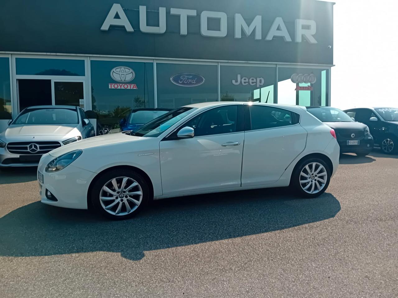 Alfa Romeo Giulietta 1.6 jtdm Distinctive Sport Pack 120cv E6