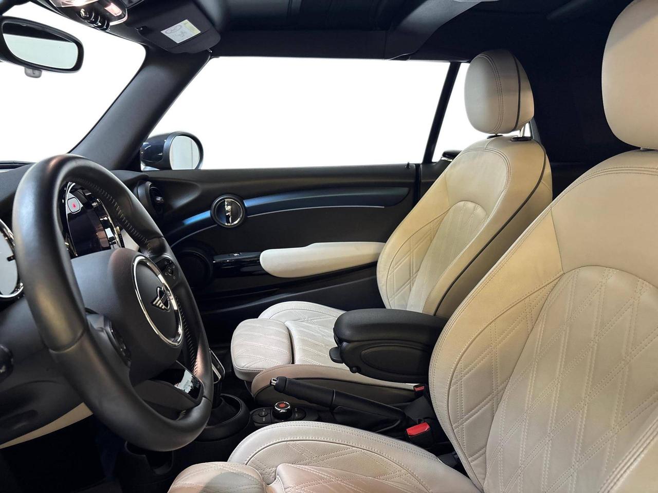 MINI Cabrio Cooper Sidewalk